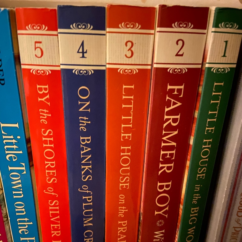 Little House on the Prairie Series! Books 1-5! Good as new!